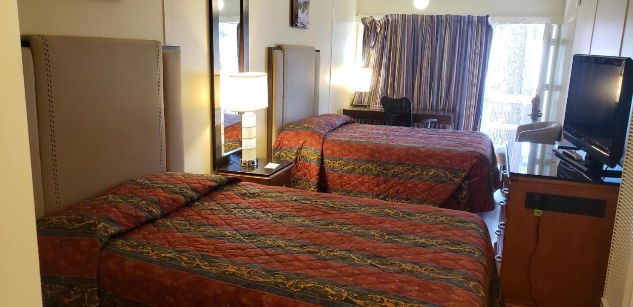 بيغ بير لاكي، سان بيرناردينو، كاليفورنيا Big Bear Inn المظهر الخارجي الصورة