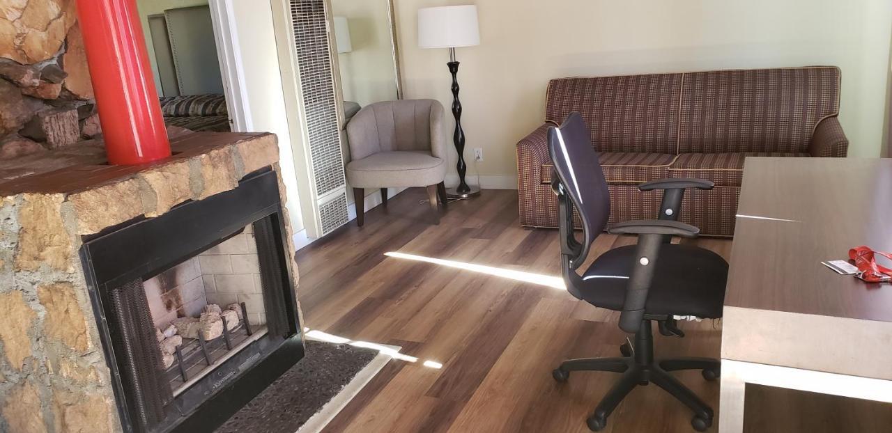 بيغ بير لاكي، سان بيرناردينو، كاليفورنيا Big Bear Inn المظهر الخارجي الصورة